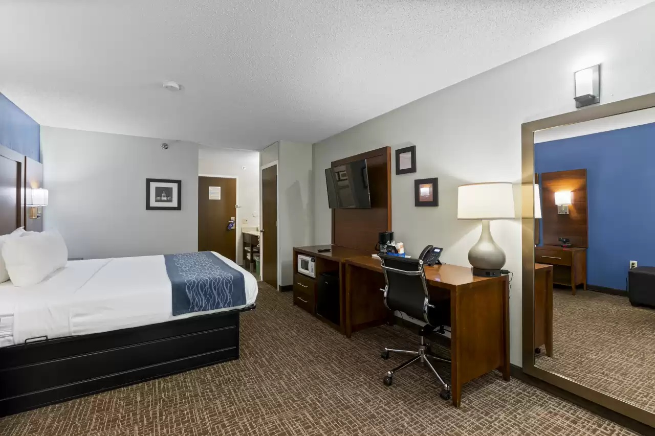 StandardRoomsBedroom